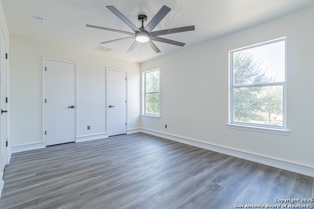 Image 43 of 49 For 5110 Sunview Vly