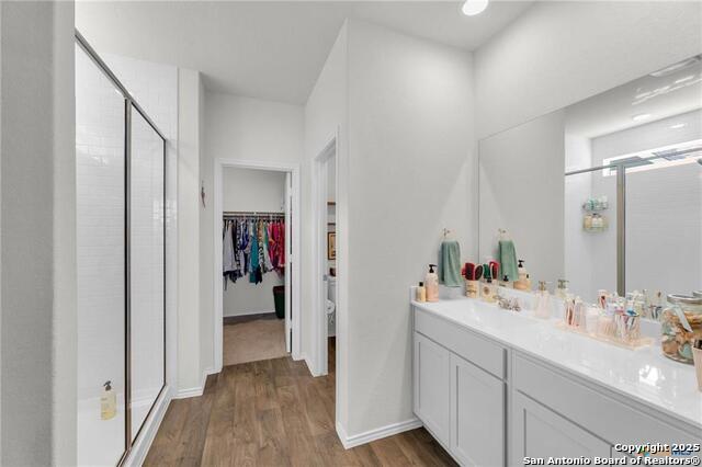 Image 8 of 48 For 437 Signe  