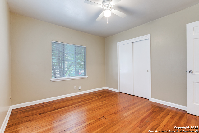 Image 13 of 25 For 229 Natalen  1