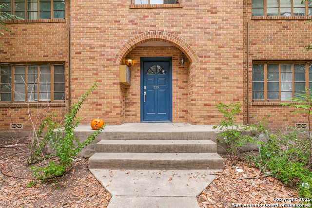 Image 2 of 25 For 229 Natalen  1