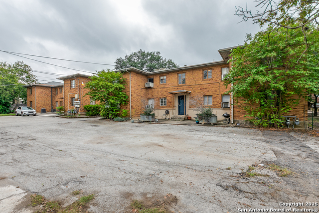 Image 23 of 25 For 229 Natalen  1