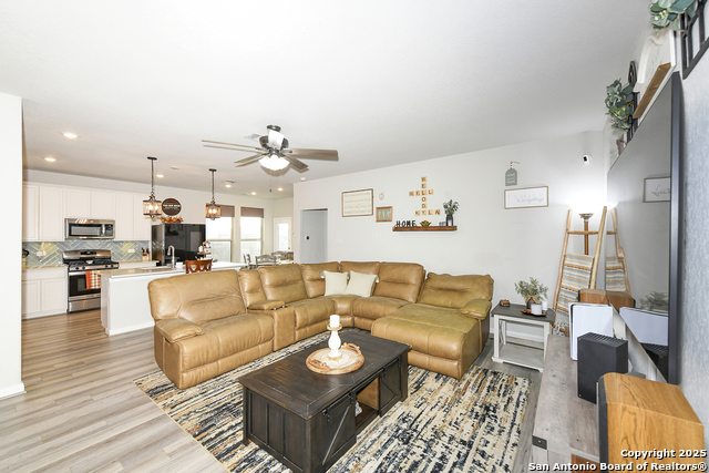 Image 7 of 35 For 9110 Devils River