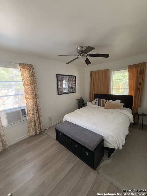 Listing photo id 3 for 511 Venice  # 102