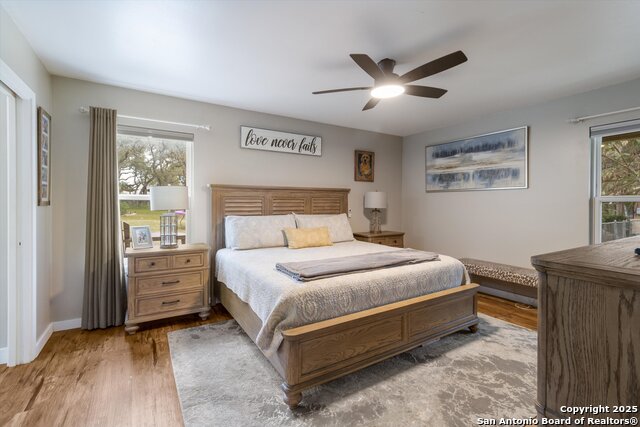 Listing photo id 18 for 14310 Oak Shadows