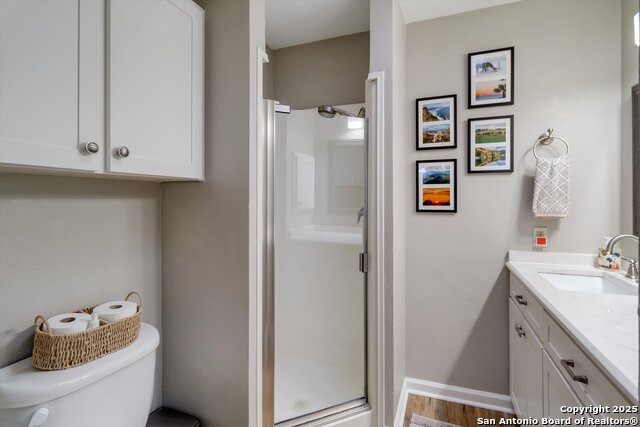 Listing photo id 27 for 14310 Oak Shadows