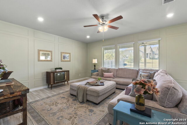 Image 3 of 44 For 3238 Blenheim Park