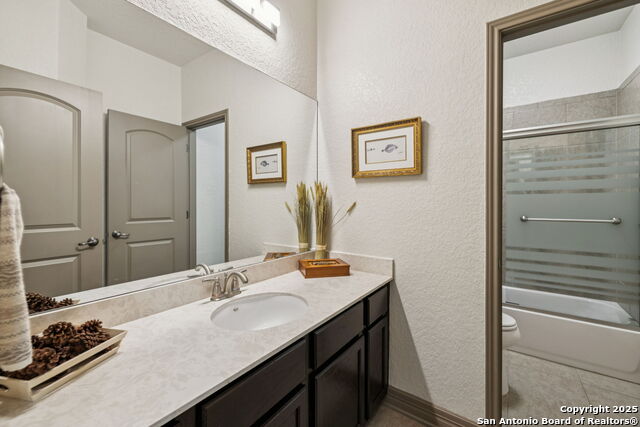 Listing photo id 10 for 1703 Nightshade