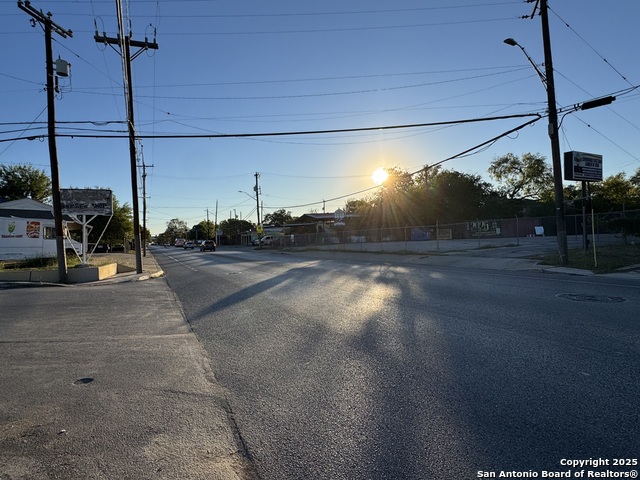 Image 9 of 9 For 407 Castroville