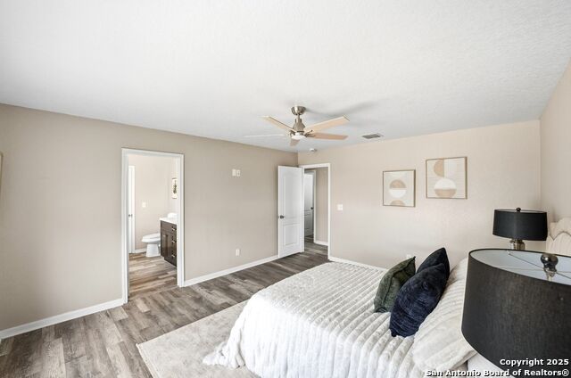 Image 29 of 41 For 10335 Royal Estate