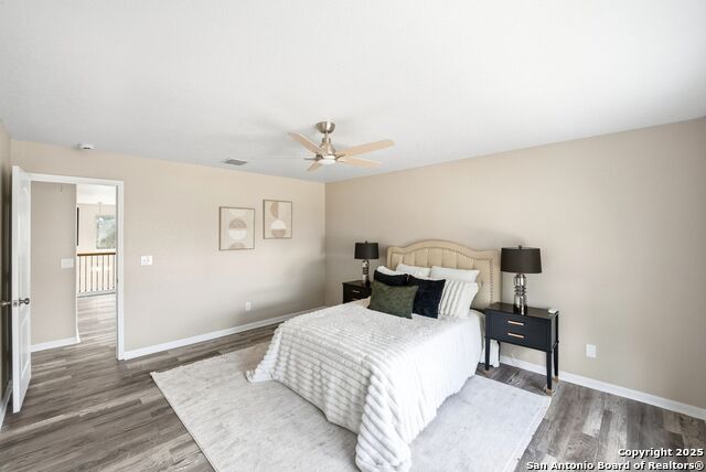 Image 30 of 41 For 10335 Royal Estate