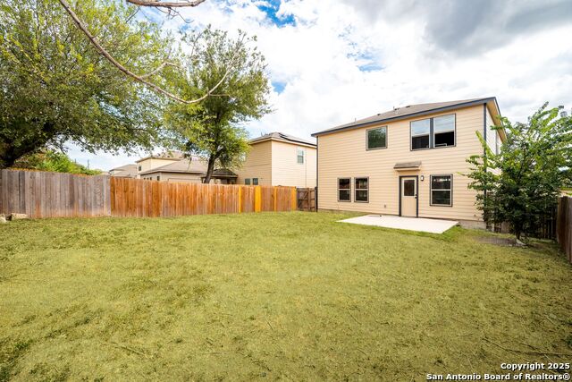 Image 39 of 41 For 10335 Royal Estate