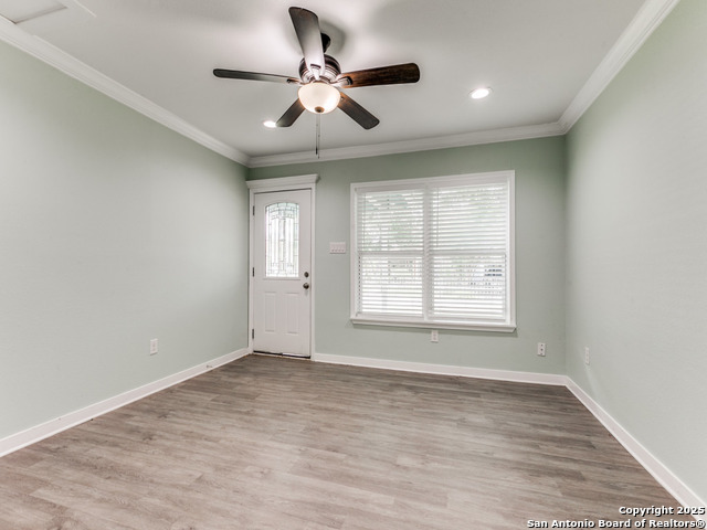 Image 14 of 27 For 3223 Travis W