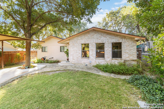 Image 16 of 17 For 4703 Lorelei