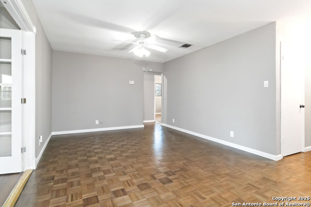 Image 3 of 17 For 4703 Lorelei