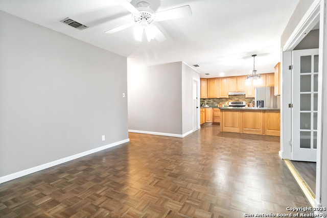 Image 4 of 17 For 4703 Lorelei