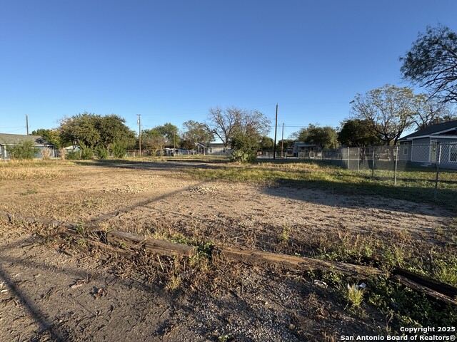 Image 3 of 5 For 134 Gentry  