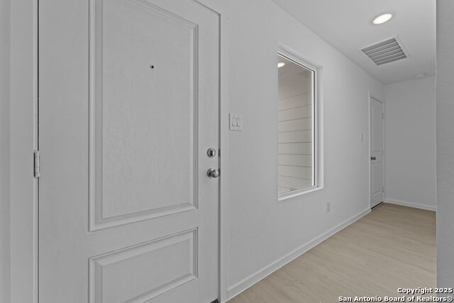 Listing photo id 11 for 3836 Swift Fox Rd