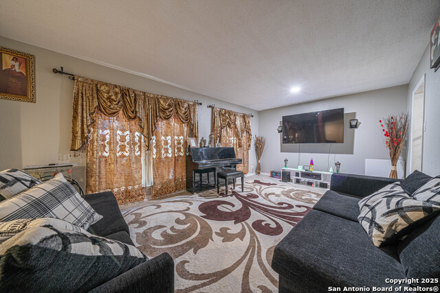 Image 7 of 35 For 3407 Prince George Dr