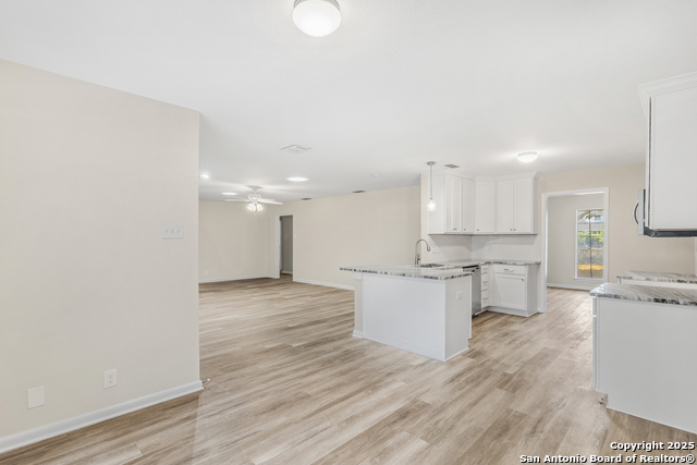 Listing photo id 10 for 6041 Trone Trail