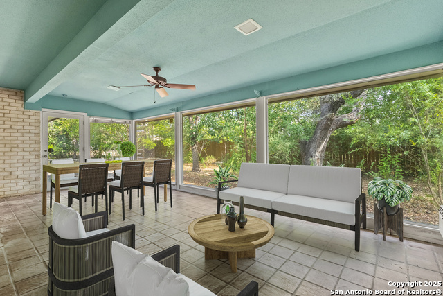 Listing photo id 23 for 6041 Trone Trail