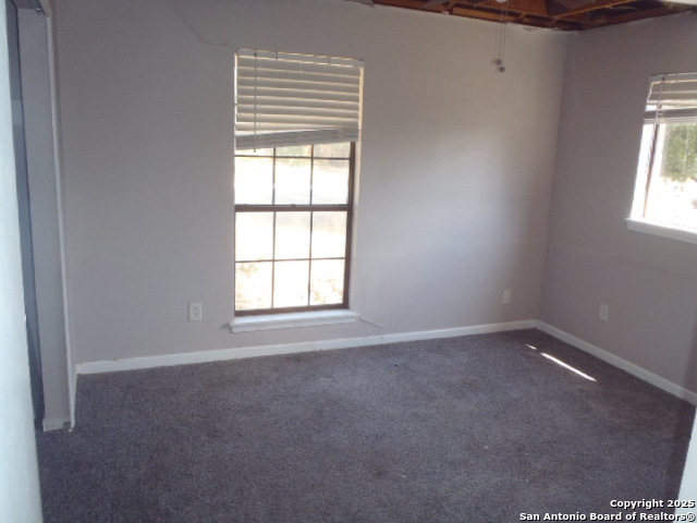 Image 22 of 26 For 923 Springhill Dr