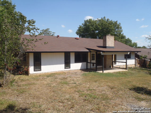 Image 6 of 26 For 923 Springhill Dr