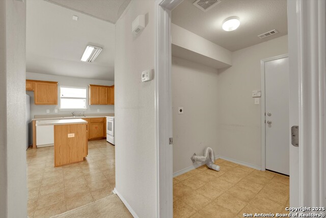 Image 15 of 33 For 3939 Nuttall Oak