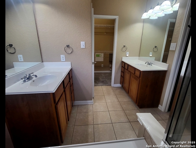 Image 17 of 24 For 5131 Gemsbuck Chase