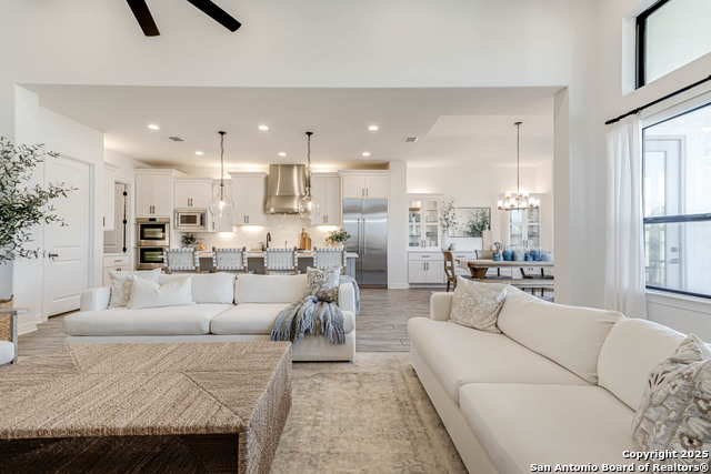 Listing photo id 8 for 23414 Grande Vista