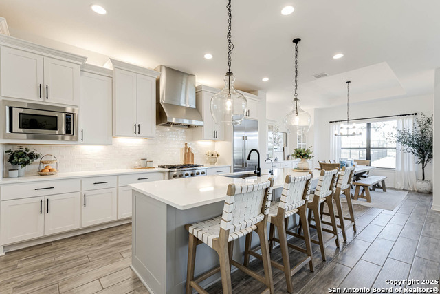 Listing photo id 10 for 23414 Grande Vista