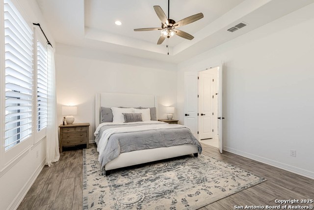 Listing photo id 21 for 23414 Grande Vista