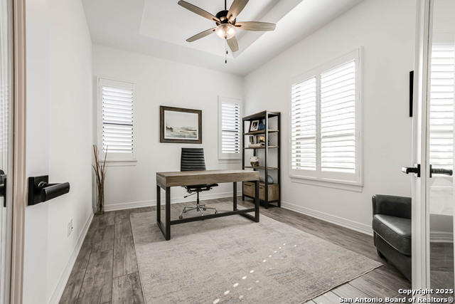 Listing photo id 27 for 23414 Grande Vista