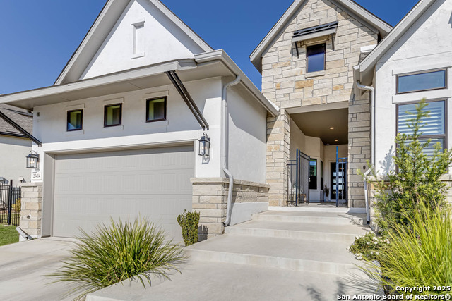 Listing photo id 34 for 23414 Grande Vista