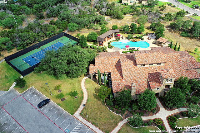 Listing photo id 48 for 23414 Grande Vista