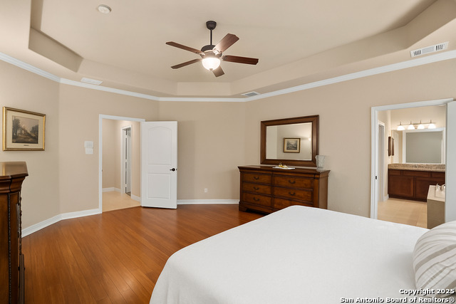 Image 23 of 44 For 13058 Gordons Mott