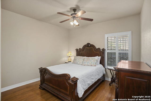 Image 28 of 44 For 13058 Gordons Mott