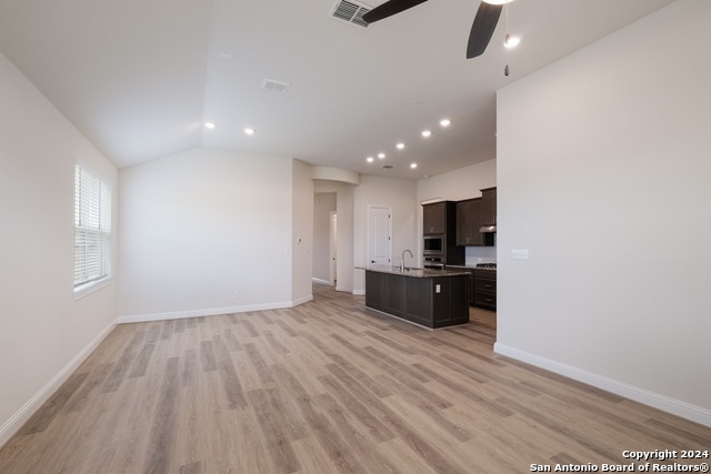 Image 11 of 30 For 2052 Stephanie