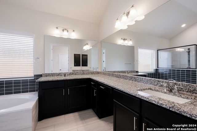 Image 13 of 30 For 2052 Stephanie