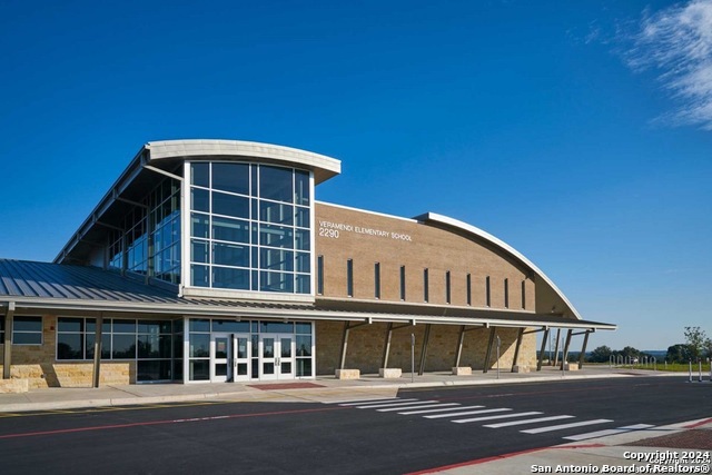 Image 30 of 30 For 2052 Stephanie