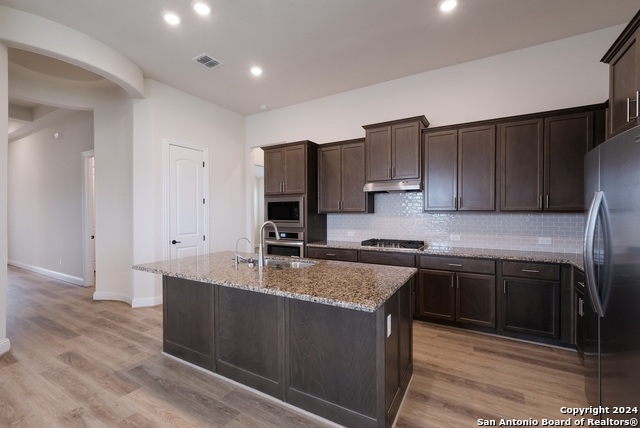 Image 6 of 30 For 2052 Stephanie