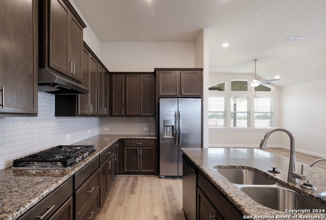 Image 8 of 30 For 2052 Stephanie