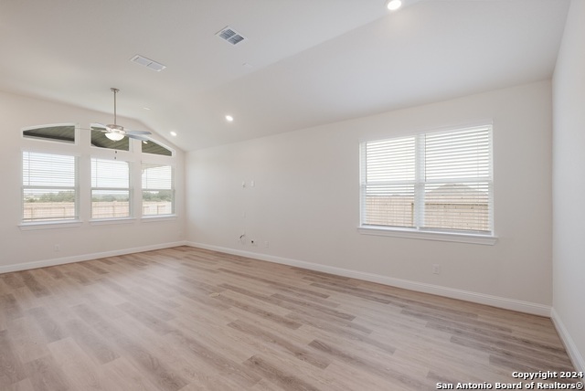 Image 9 of 30 For 2052 Stephanie