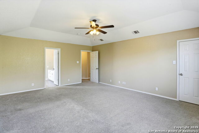 Listing photo id 13 for 2219 Red Rock Crossing