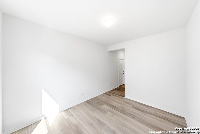 Image 18 of 29 For 118 Mission Lake