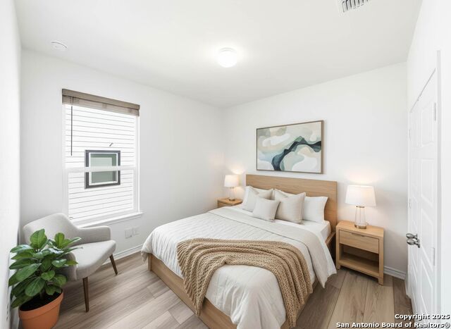 Image 22 of 29 For 118 Mission Lake