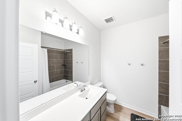 Image 25 of 29 For 118 Mission Lake