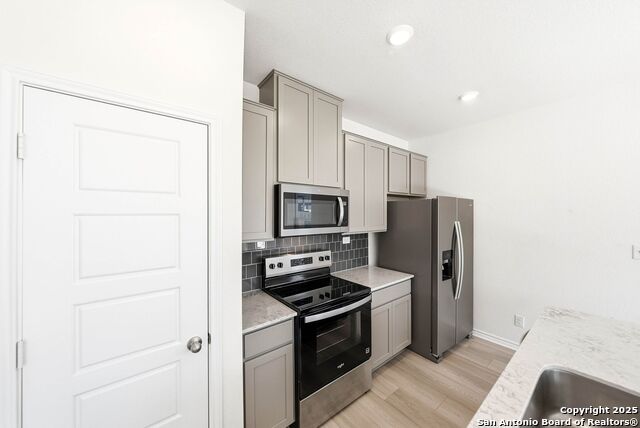 Image 7 of 29 For 118 Mission Lake