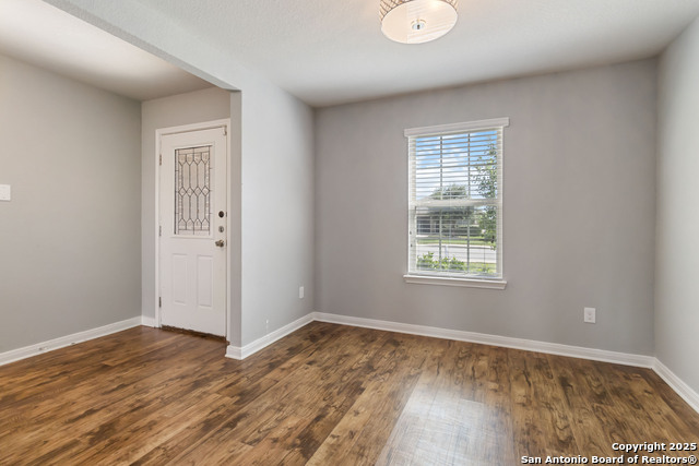 Image 12 of 29 For 2529 Mccrae