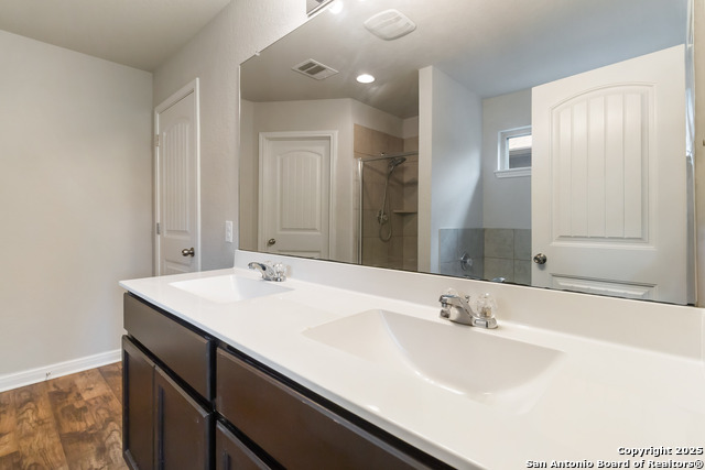 Image 16 of 29 For 2529 Mccrae