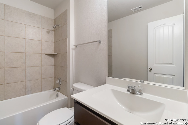 Image 21 of 29 For 2529 Mccrae